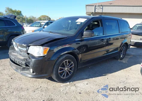 2017 Dodge Grand Caravan Sxt z USA, uszkodzony, nr VIN 2C4RDGCG6HR645363